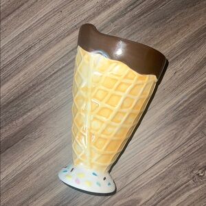 Pier 1 Ice Ice Cream Cone Ceramic Vase - Brown and Cream